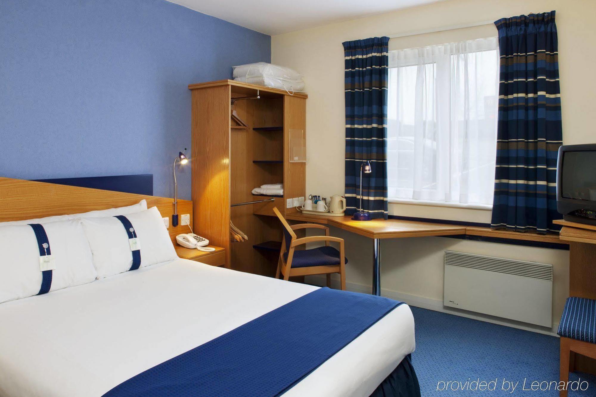 Express By Ihg Hotel