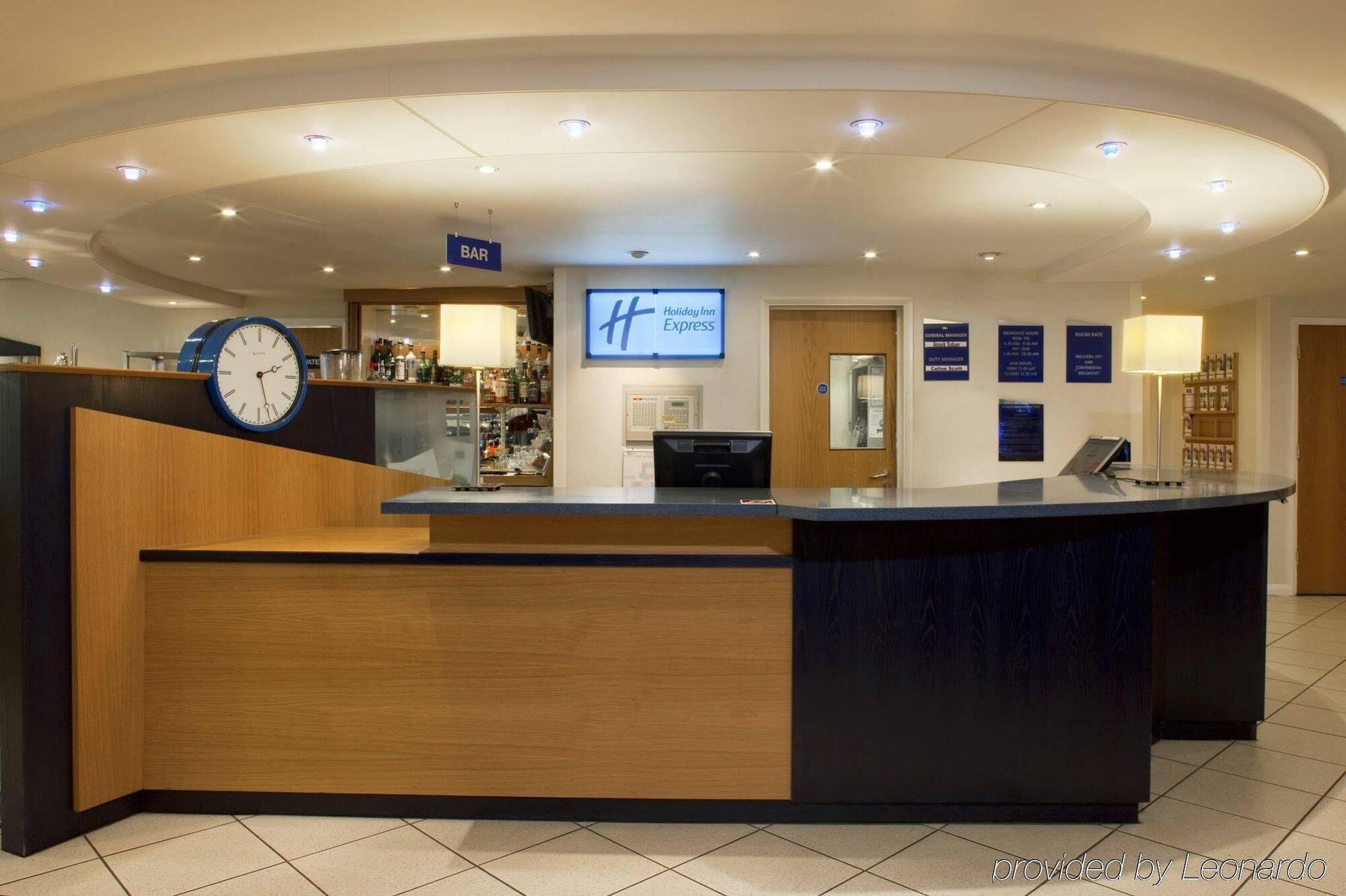 Express By Ihg Hotel