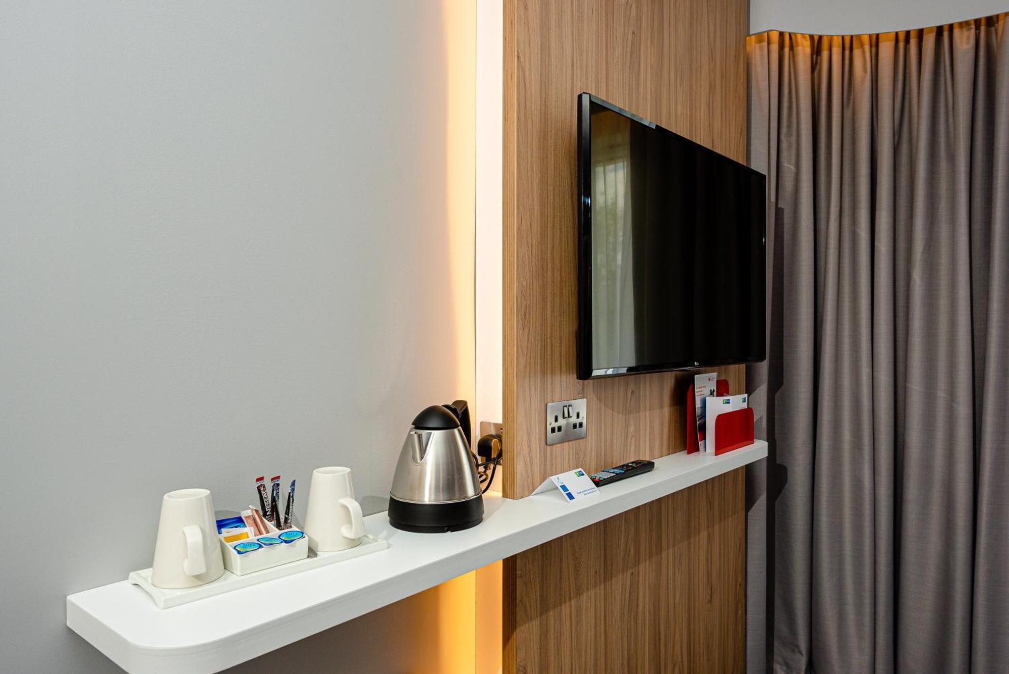 Express By Ihg Hotel 3*